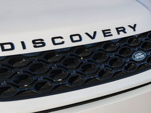 Used 2024 Land Rover Discovery Sport Dynamic SE image 11