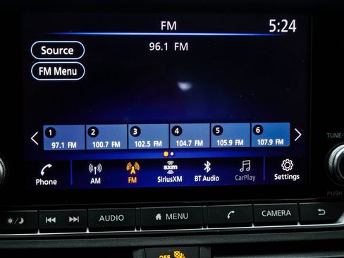 Used 2024 Nissan Altima 2.5 SR FWD image 23