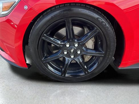 Used 2017 Ford Mustang GT image 10