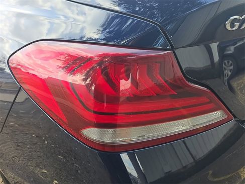 Used 2020 Genesis G70 3.3T w/ Sport Package image 34