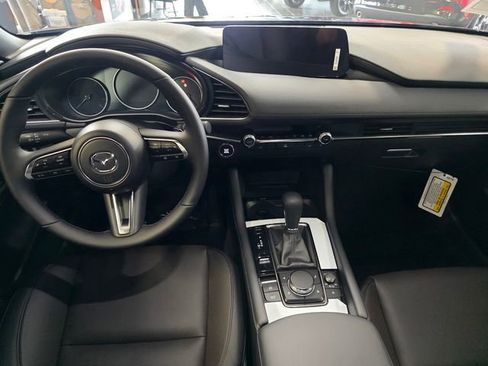 New 2026 MAZDA MAZDA3 Hatchback w/Premium Plus Pkg image 11