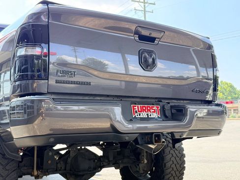 Used 2021 RAM 2500 Big Horn w/ Night Edition AWD/4WD image 8