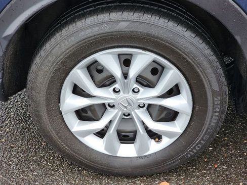 Used 2025 Honda CR-V LX image 12