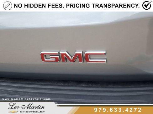 Used 2025 GMC Yukon Denali AWD/4WD image 7