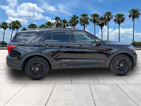 Used 2026 Ford Explorer Active w/ Active Comfort Package RWD image 9
