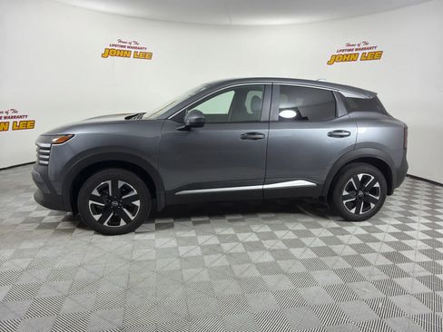 Certified 2025 Nissan Kicks SV w/ Charging Package AWD/4WD image 7