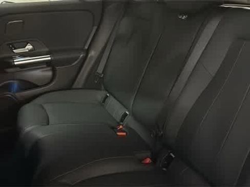 Certified 2025 Mercedes-Benz GLA 250 4MATIC image 30