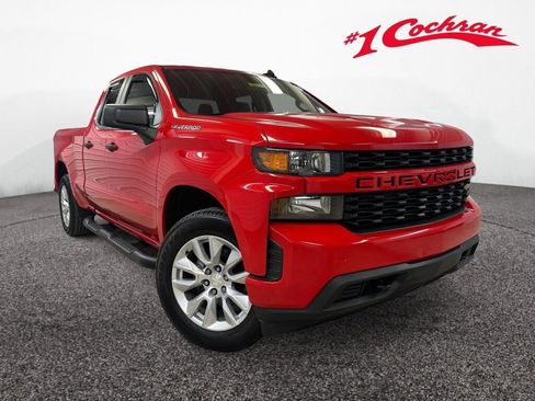 Used 2019 Chevrolet Silverado 1500 Custom w/ Custom Value Package AWD/4WD image 1