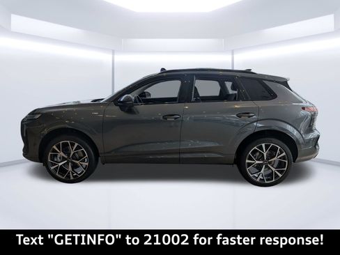 New 2026 Audi Q3 quattro 2.0T AWD/4WD image 7