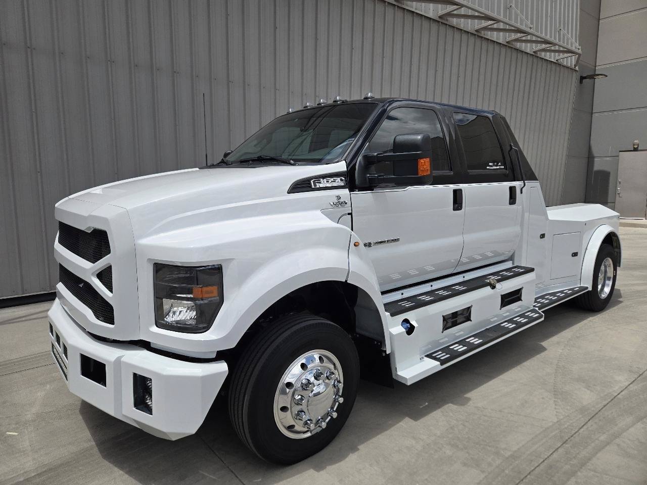 Used 2026 Ford F650 2WD Crew Cab Super Duty image 12