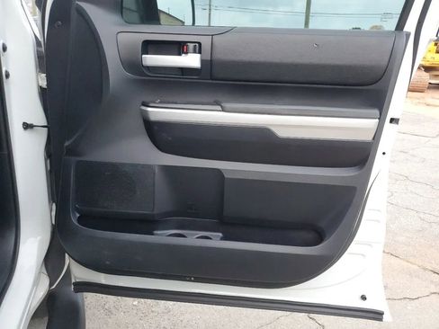 Used 2016 Toyota Tundra SR5 image 33