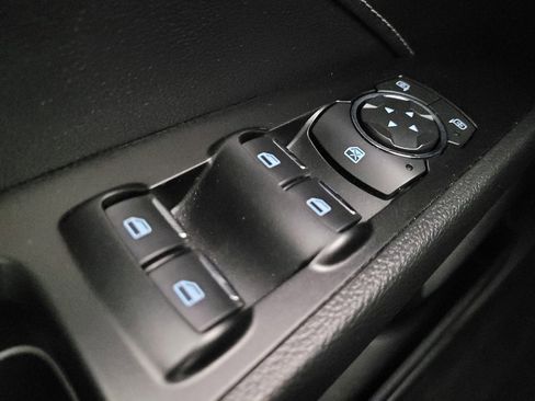 Used 2019 Ford Fusion Energi Titanium image 27