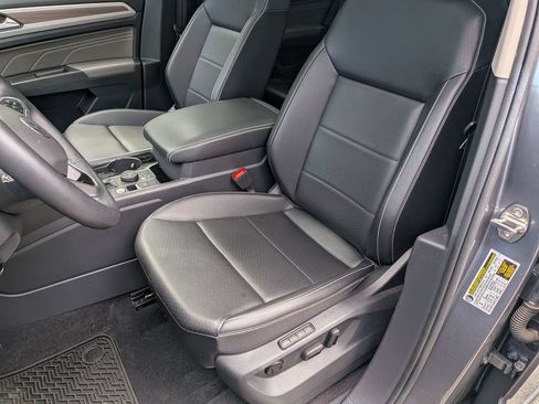 Used 2022 Volkswagen Atlas SEL AWD/4WD image 12
