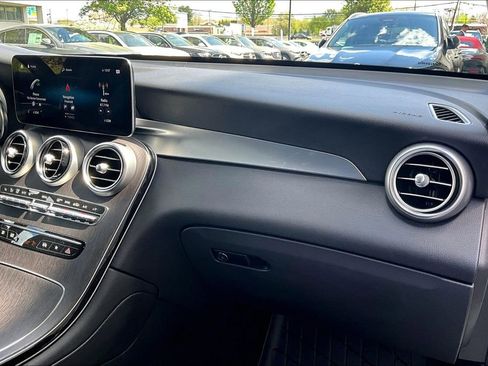 Certified 2022 Mercedes-Benz GLC 300 4MATIC image 16