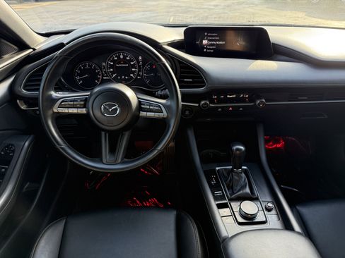 Used 2020 MAZDA MAZDA3 Hatchback image 15