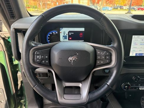 Used 2023 Ford Bronco Black Diamond image 15