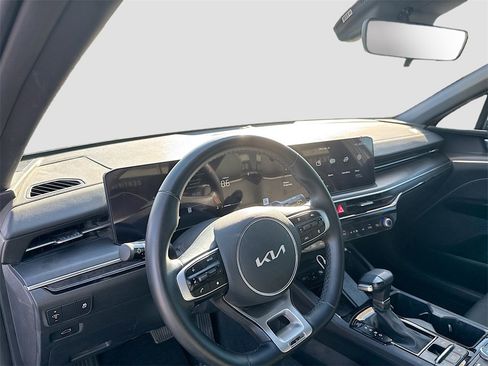 Used 2025 Kia K5 GT-Line image 11