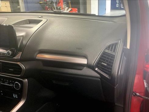Used 2019 Ford EcoSport SE w/ Interior Protection Package FWD image 13