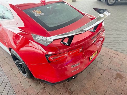 Used 2020 Chevrolet Camaro ZL1 RWD image 11