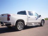 Used 2022 Chevrolet Silverado 1500 LT image 3