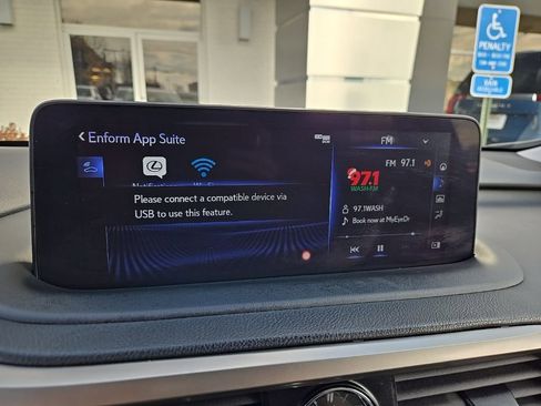 Used 2022 Lexus RX 350L Premium image 35