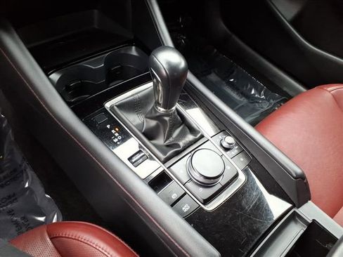 Used 2024 MAZDA MAZDA3 s image 21