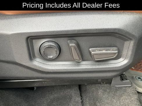 Used 2022 Toyota Tundra 1794 Edition AWD/4WD image 21