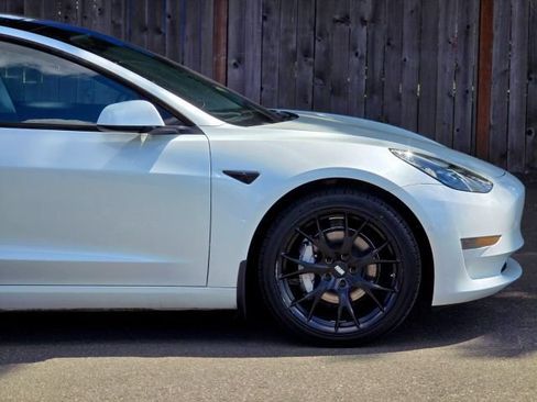 Used 2021 Tesla Model 3 Long Range AWD/4WD image 13