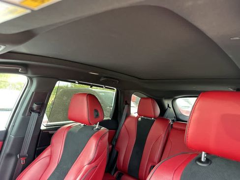 Used 2022 Acura MDX A-Spec image 10