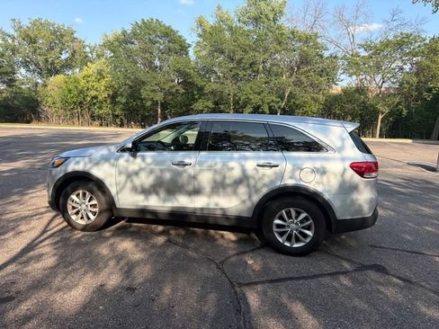 Used 2016 Kia Sorento L FWD image 25