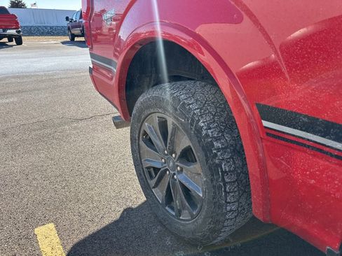 Used 2018 Ford F150 Lariat w/ Equipment Group 502A Luxury image 8