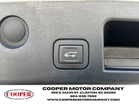 Used 2025 Chevrolet Equinox LT w/ Convenience Package II image 19