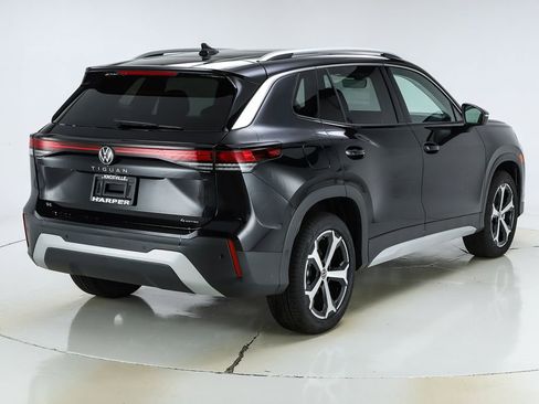 New 2026 Volkswagen Tiguan SE image 9