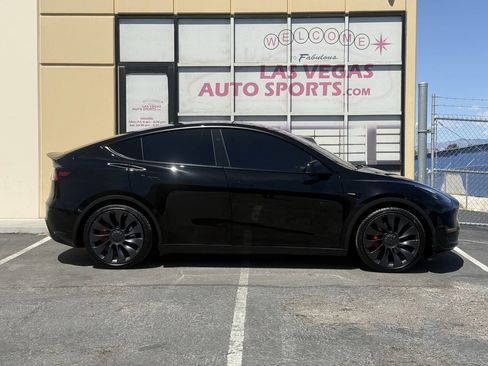 Used 2024 Tesla Model Y Performance AWD/4WD image 6