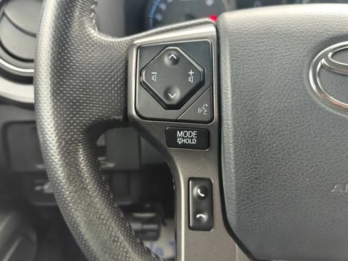 Used 2019 Toyota Tacoma TRD Sport AWD/4WD image 22