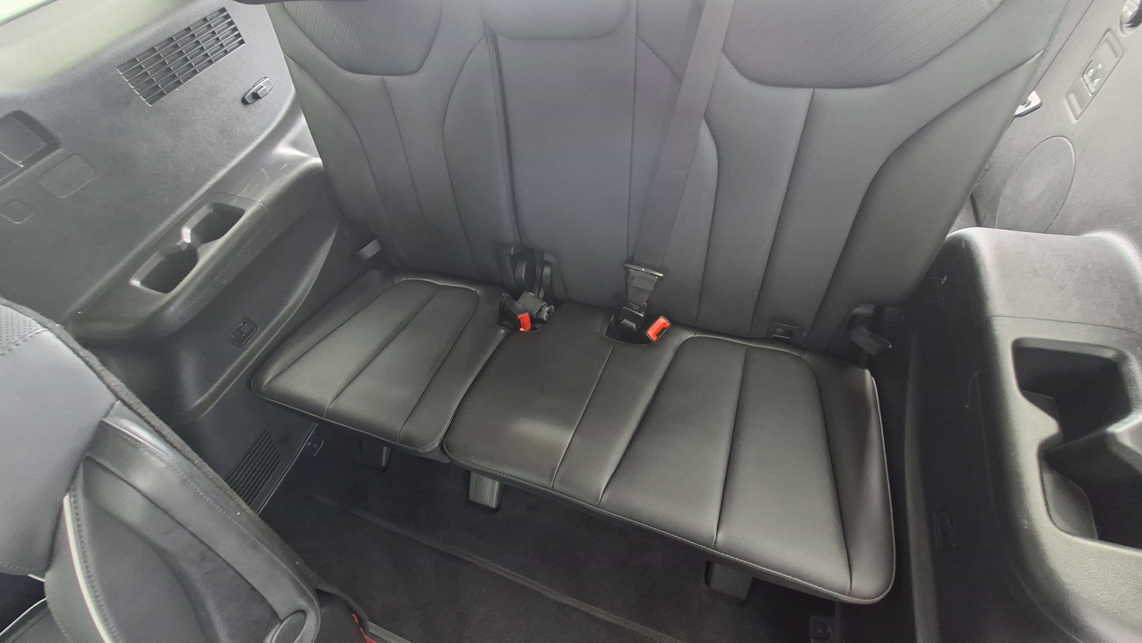 Used 2025 Hyundai Palisade SEL FWD image 22