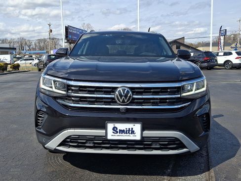 Used 2020 Volkswagen Atlas Cross Sport SEL Premium image 2