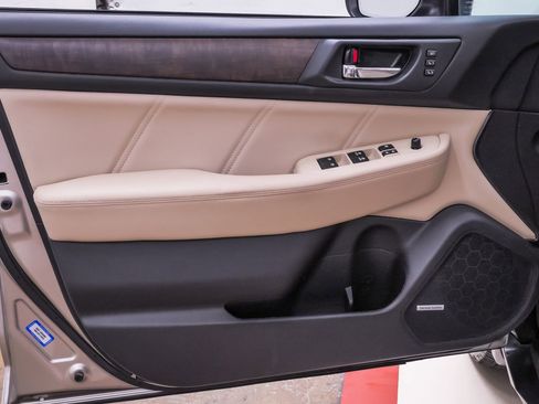 Used 2018 Subaru Outback 3.6R Limited image 24