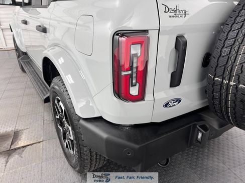 New 2026 Ford Bronco Outer Banks AWD/4WD image 13