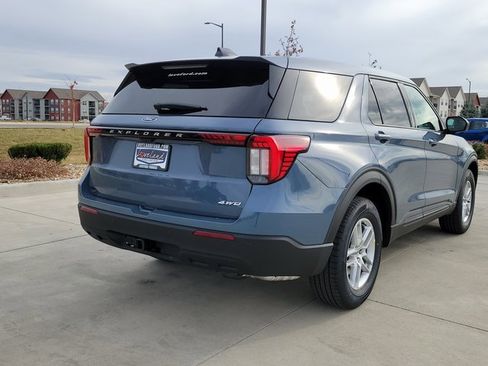 New 2026 Ford Explorer Active image 3