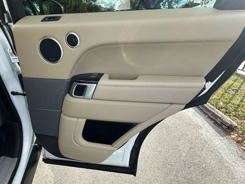 Used 2015 Land Rover Range Rover Sport HSE image 22