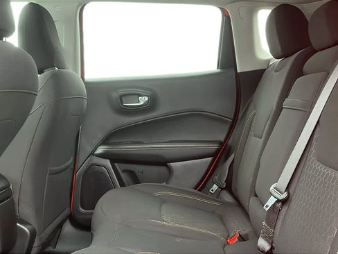 Used 2019 Jeep Compass Sport image 19