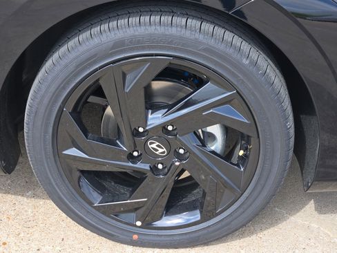 New 2026 Hyundai Elantra SEL Sport Premium FWD image 7