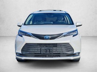 Used 2022 Toyota Sienna XLE AWD/4WD video 2