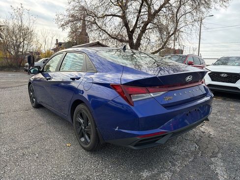 Certified 2022 Hyundai Elantra SEL image 5
