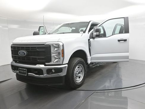 New 2026 Ford F350 XL w/ FX4 Off-Road Package image 26