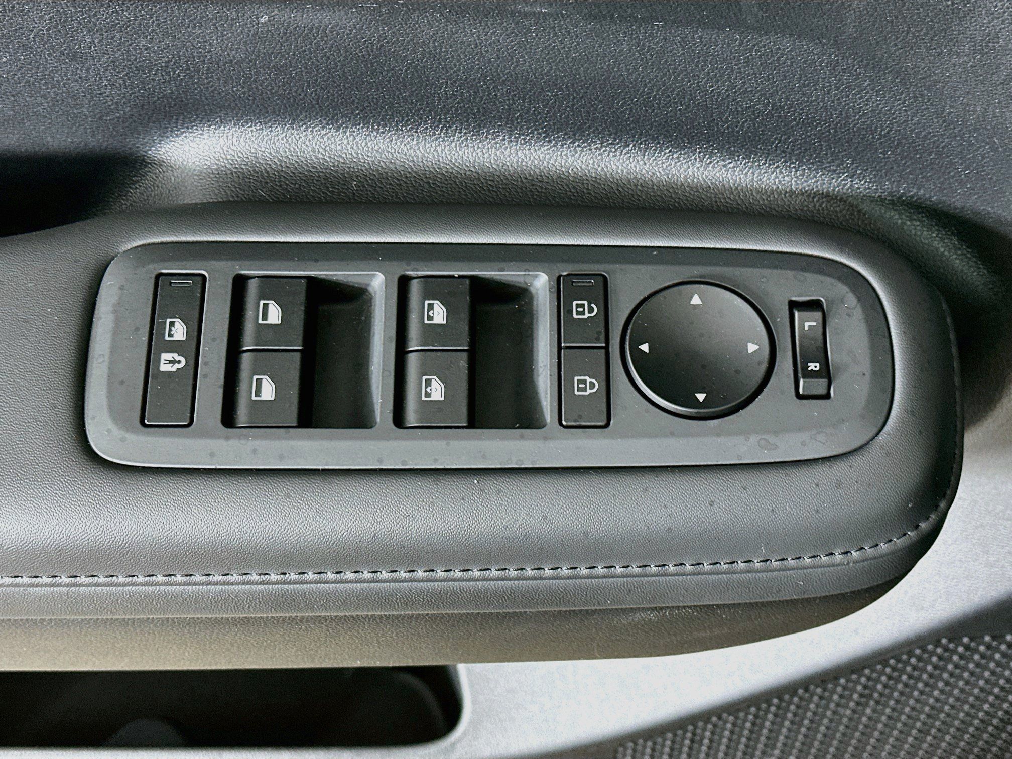Used 2026 Hyundai Santa Fe SEL AWD/4WD image 15