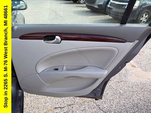 Used 2008 Buick Lucerne CX FWD image 21