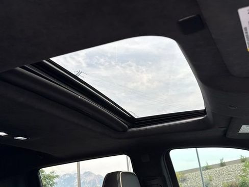 Used 2024 GMC Sierra 1500 AT4X AWD/4WD image 17