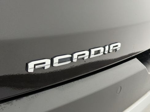 Used 2021 GMC Acadia SLT w/ Technology Package FWD image 35